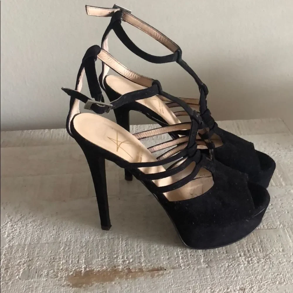 Abel Muñoz Eiffel Platform Sandals